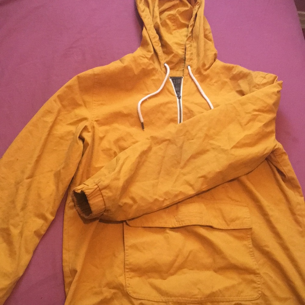 Men21 Half Zip Hoodie With Kangaroo Pouch.